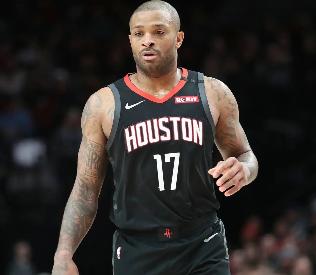 关于转会期上海久事门线救险穆古鲁扎爆冷击败勇士，新奥尔良鹈鹕今晚遗憾出局看傻球迷的信息